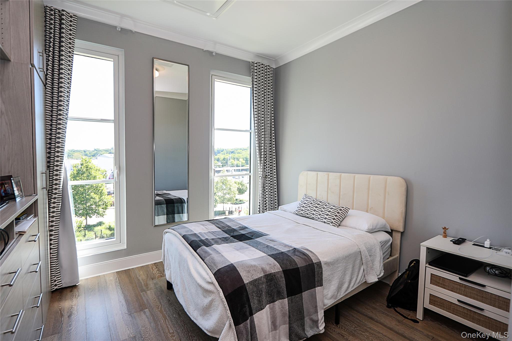 100 Garvies Point Road, Unit 1131 photo 22