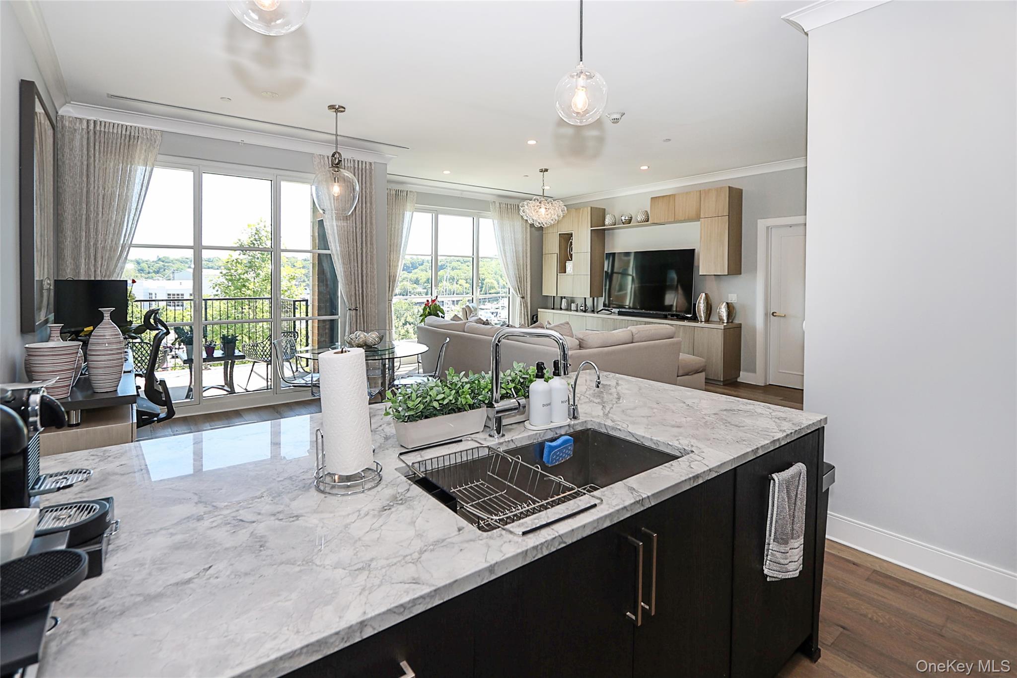 100 Garvies Point Road, Unit 1131 photo 16