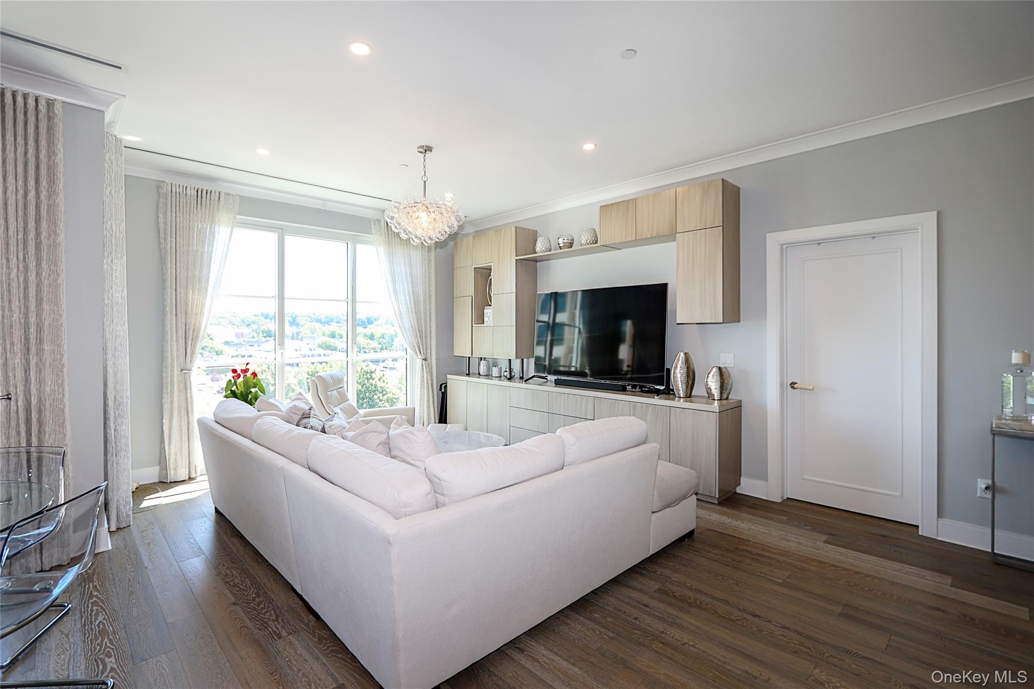 100 Garvies Point Road, Unit 1131 photo 7