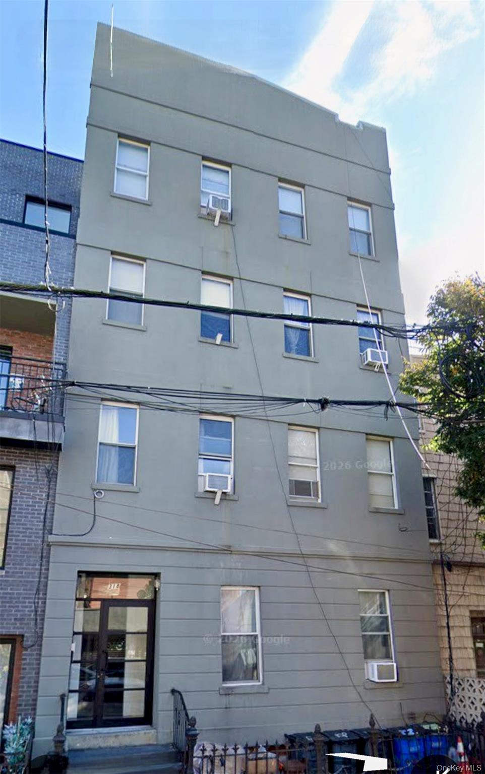 318 Humboldt Street – For Sale