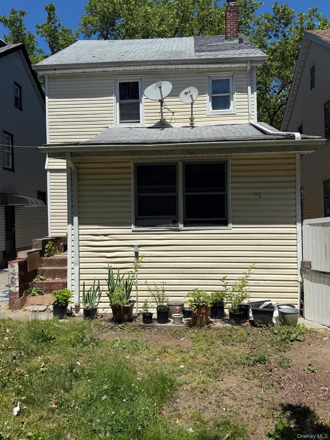 241-08 Mayda Road – For Sale photo 2