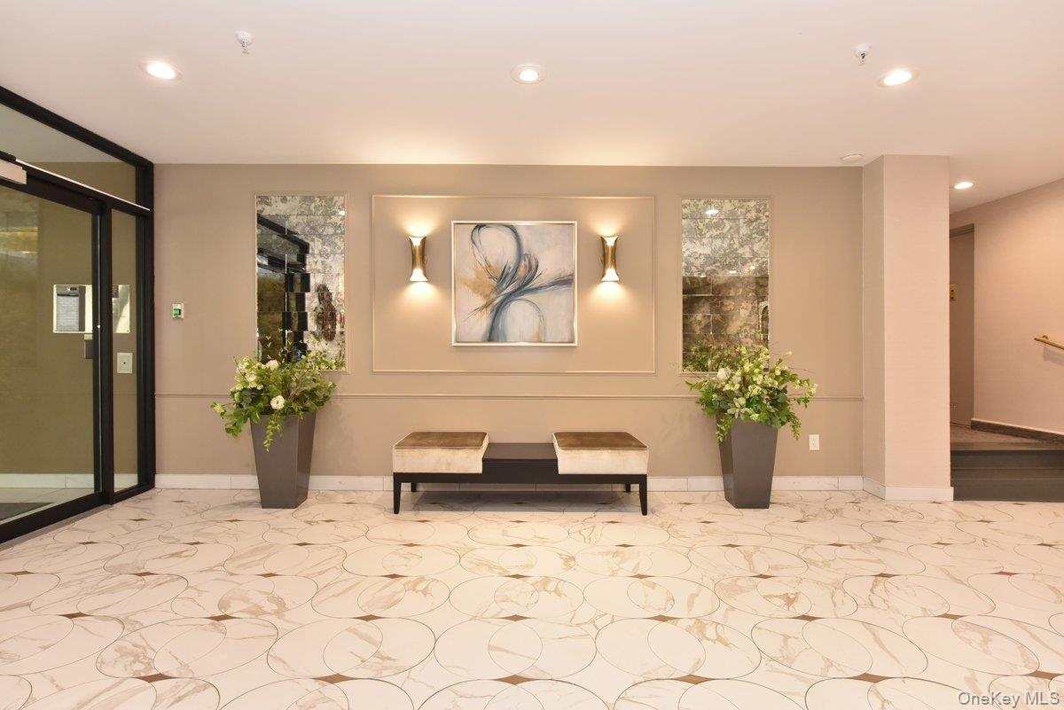 40 Stoner Avenue, Unit 01 photo 20