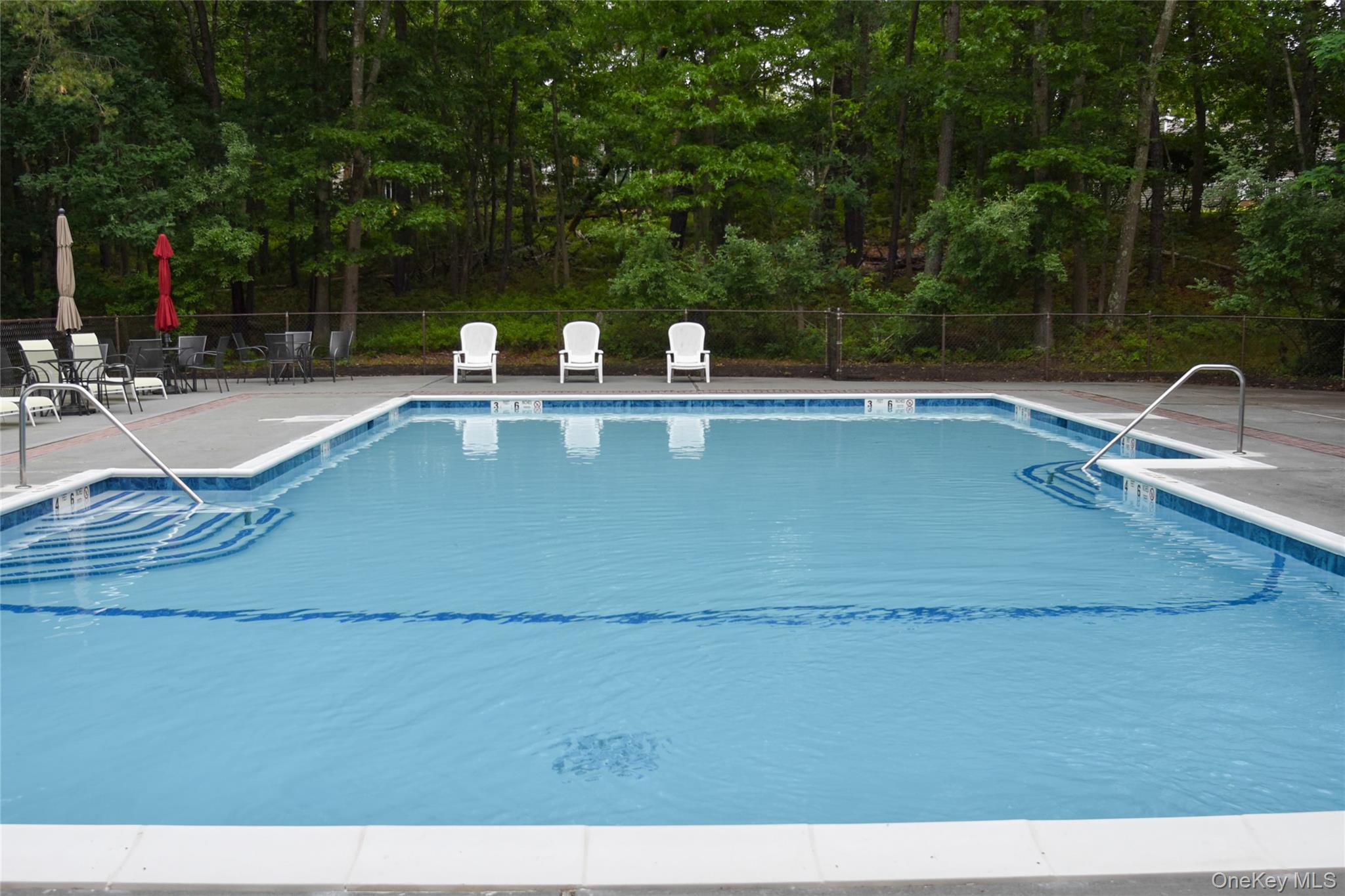 22 Kettle Hole Road – For Sale photo 2