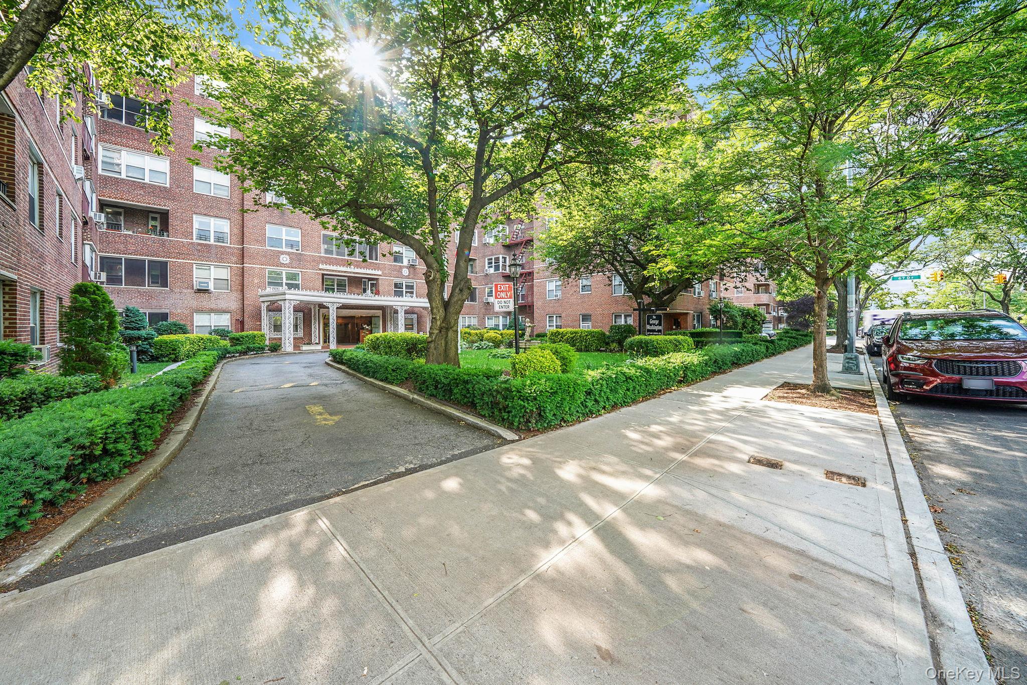 67-66 108th Street, Unit D/3 photo 2
