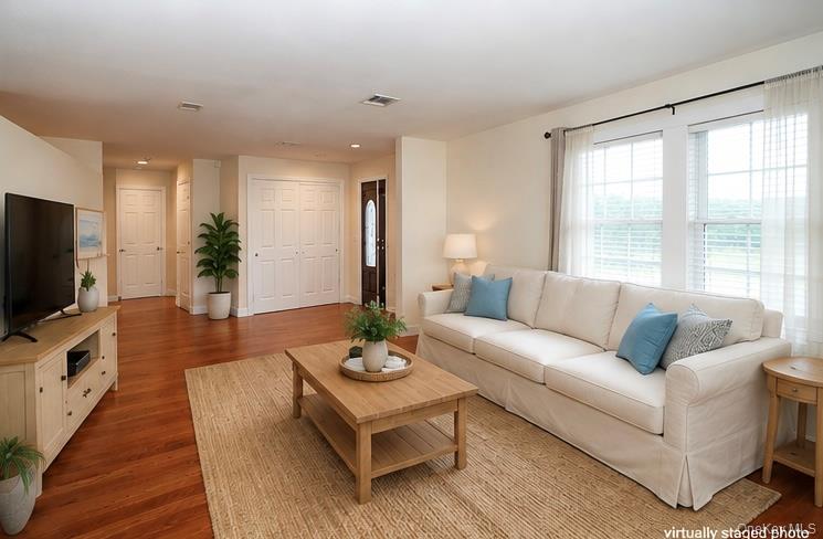 370 Rider Avenue – For Sale photo 6