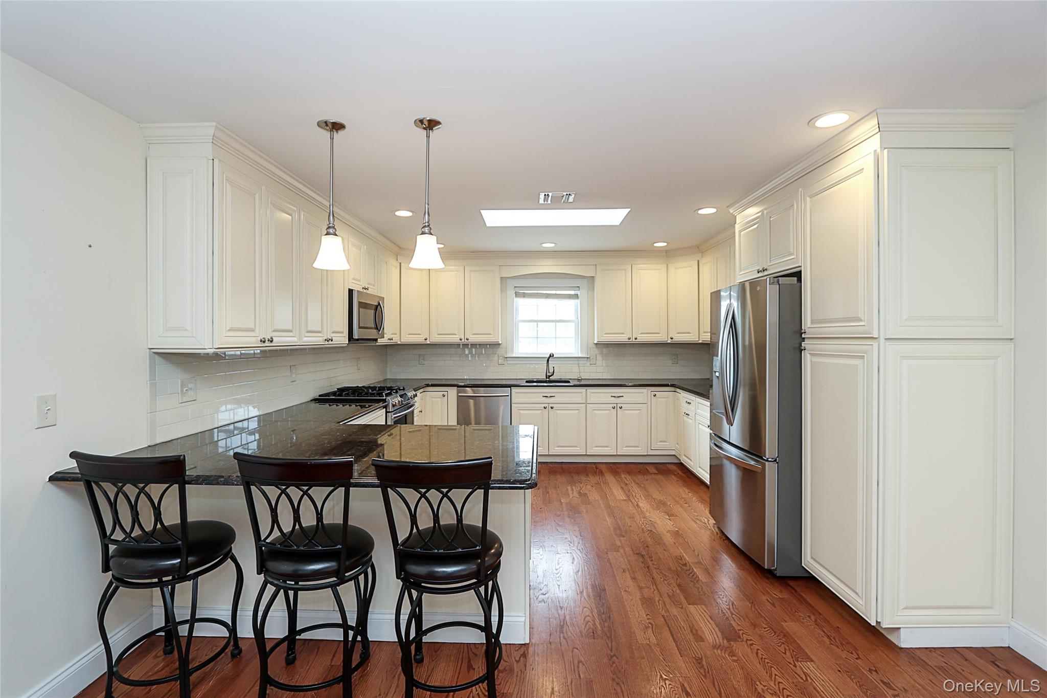 370 Rider Avenue – For Sale photo 11
