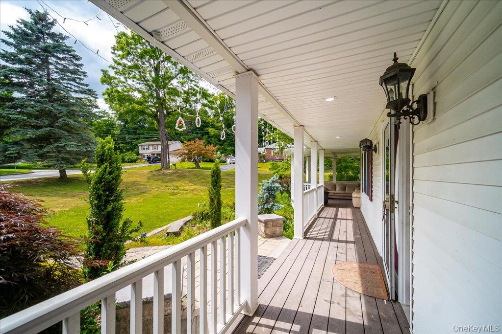 1 Cindy Lane – For Sale photo 4