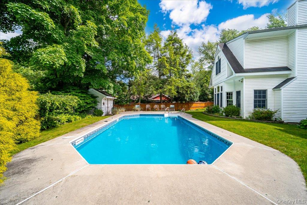 1 Cindy Lane – For Sale photo 40