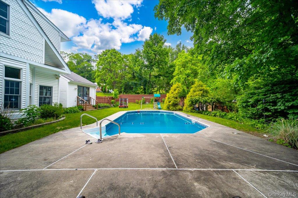 1 Cindy Lane – For Sale photo 37