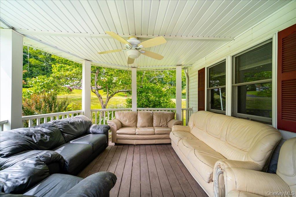 1 Cindy Lane – For Sale photo 5