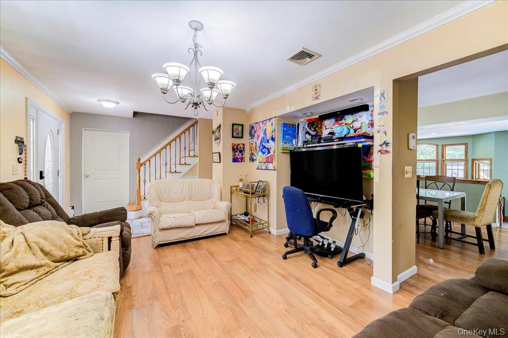 1 Cindy Lane – For Sale photo 8