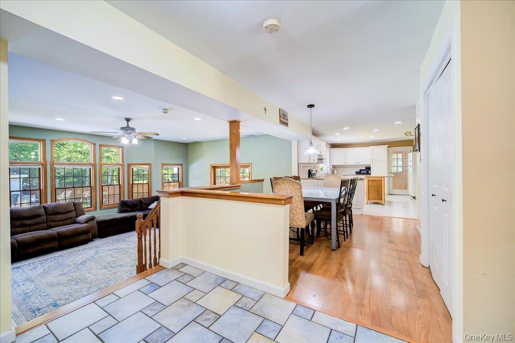 1 Cindy Lane – For Sale photo 9
