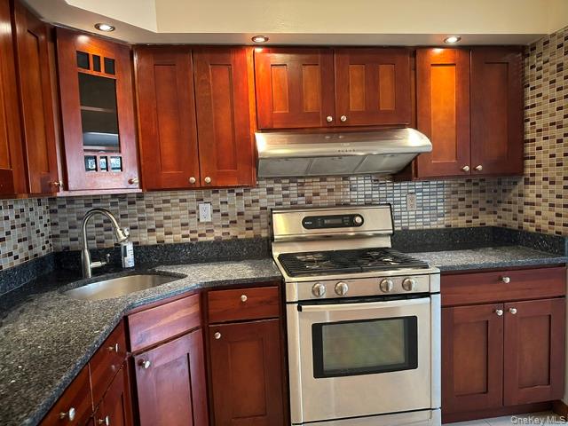 8933 96th Street – For Sale photo 5