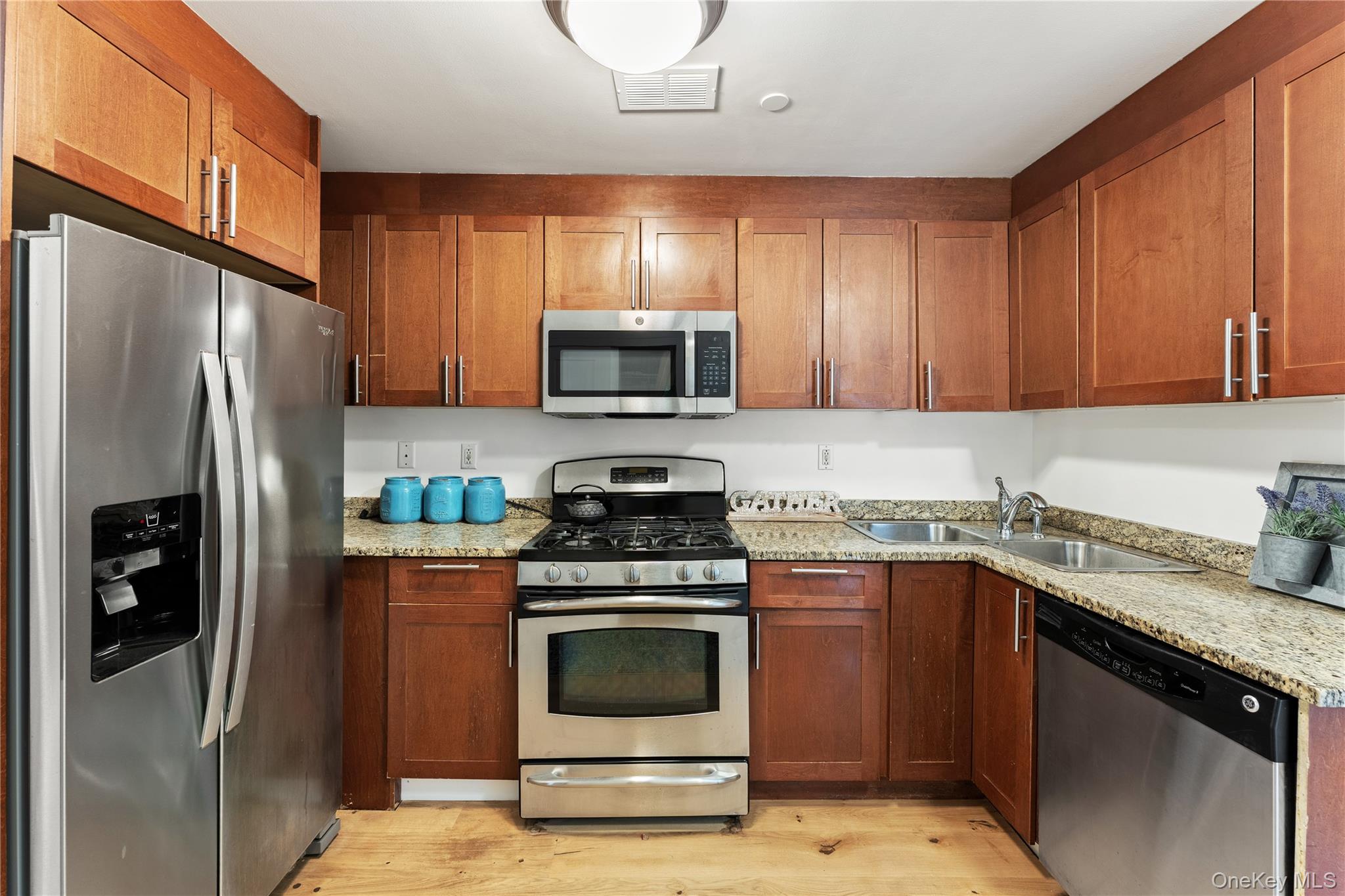 3536 Cambridge Avenue, Unit 2A photo 7
