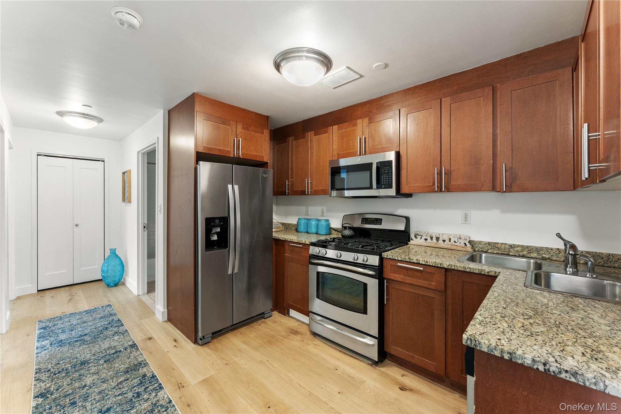 3536 Cambridge Avenue, Unit 2A photo 8