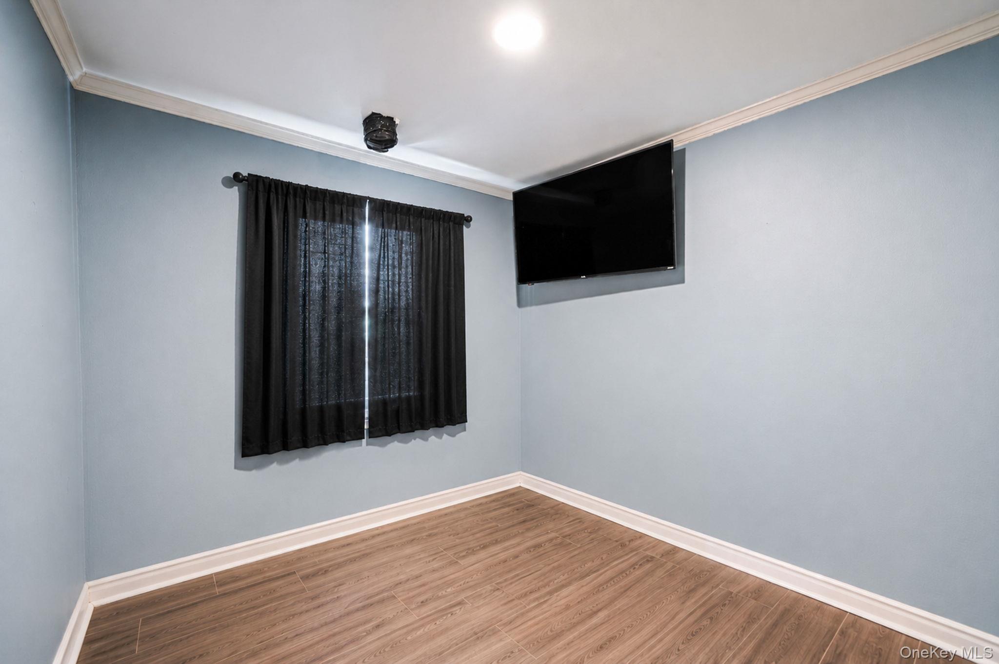 535 Outlook Avenue – For Sale photo 11