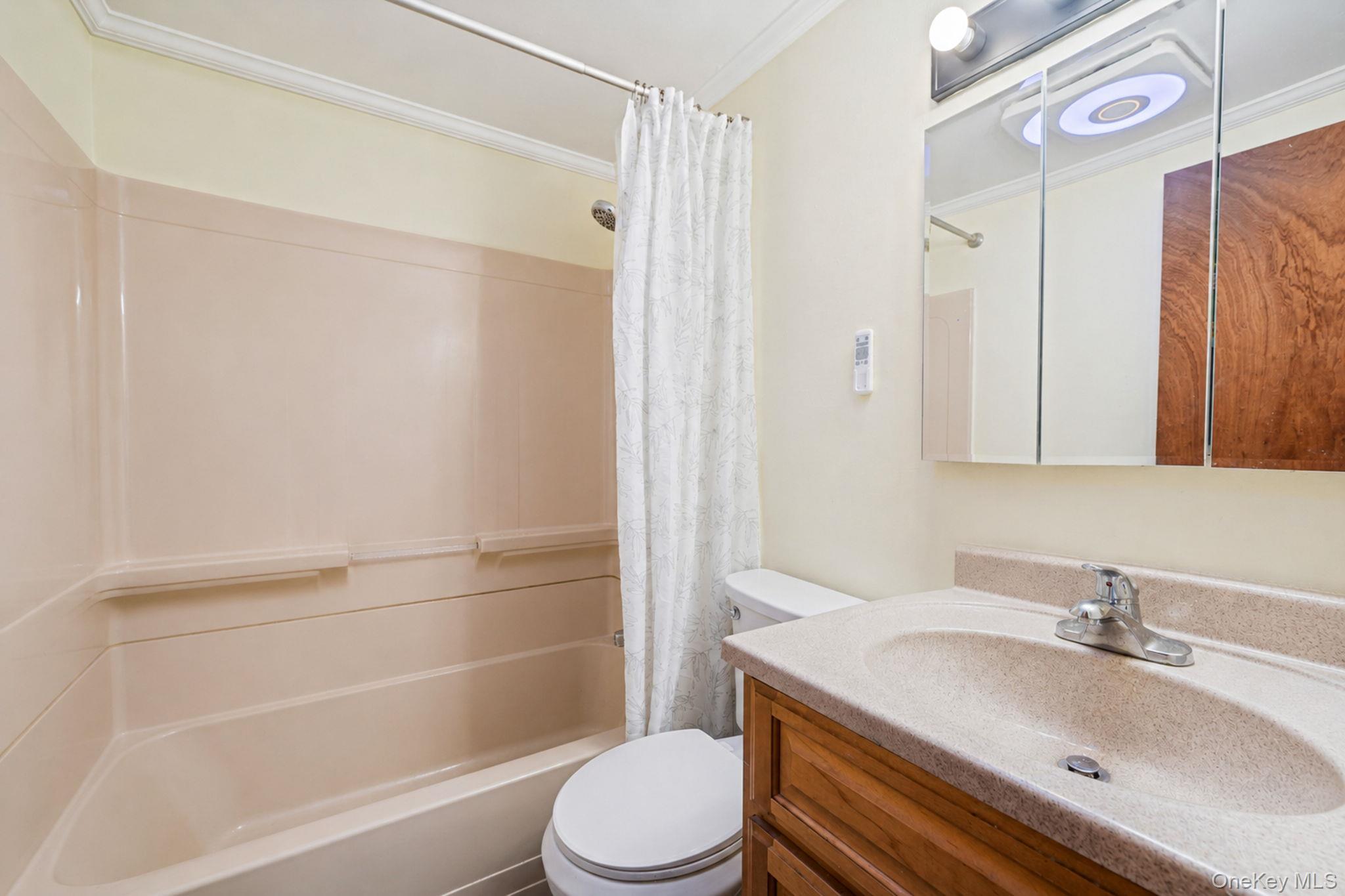 535 Outlook Avenue – For Sale photo 15