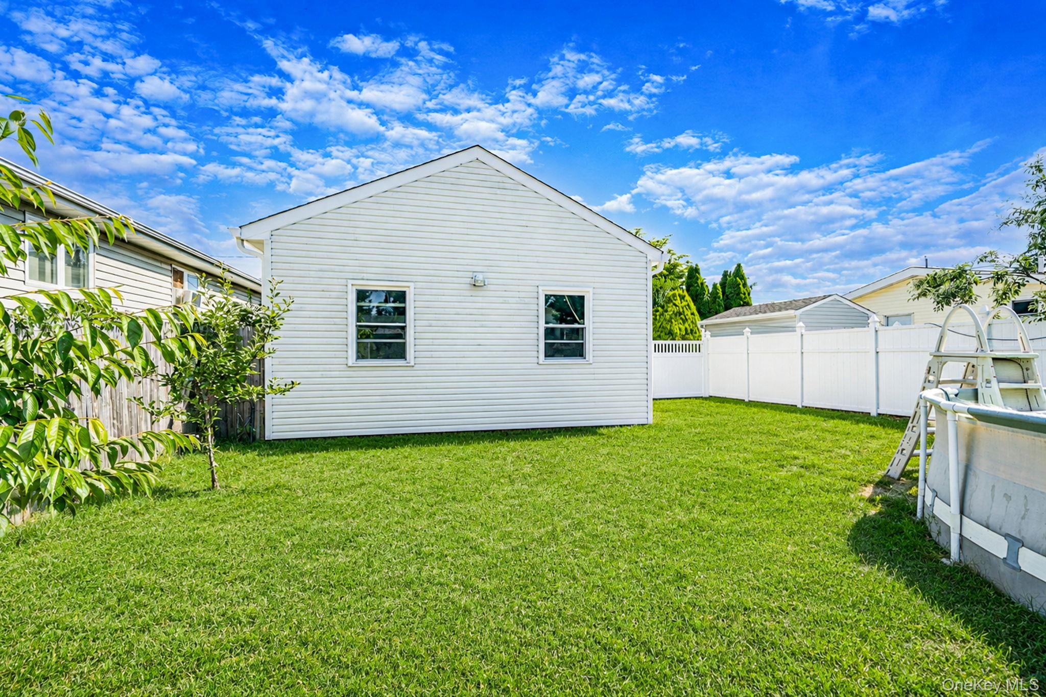 535 Outlook Avenue – For Sale photo 5