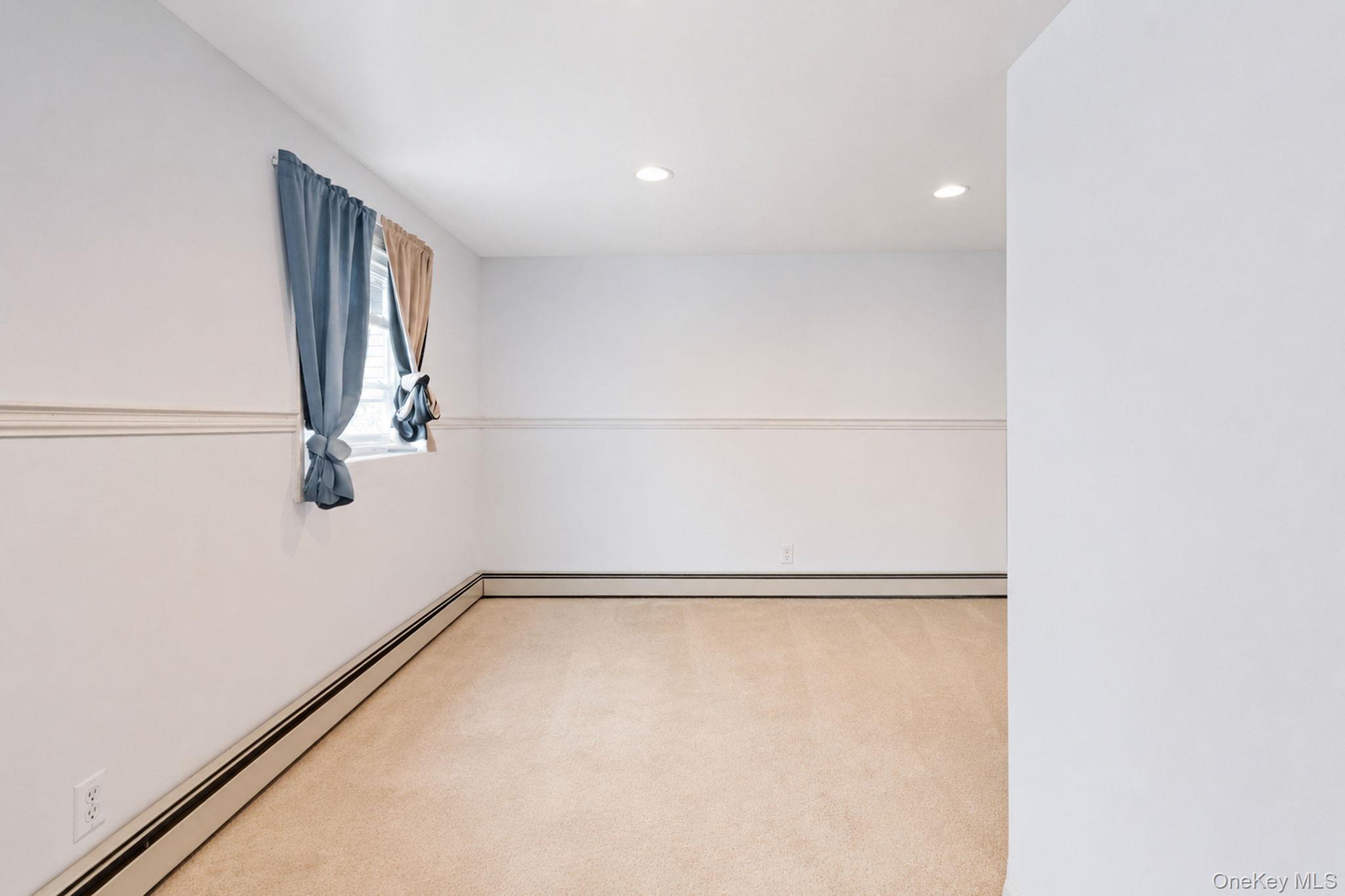 535 Outlook Avenue – For Sale photo 14