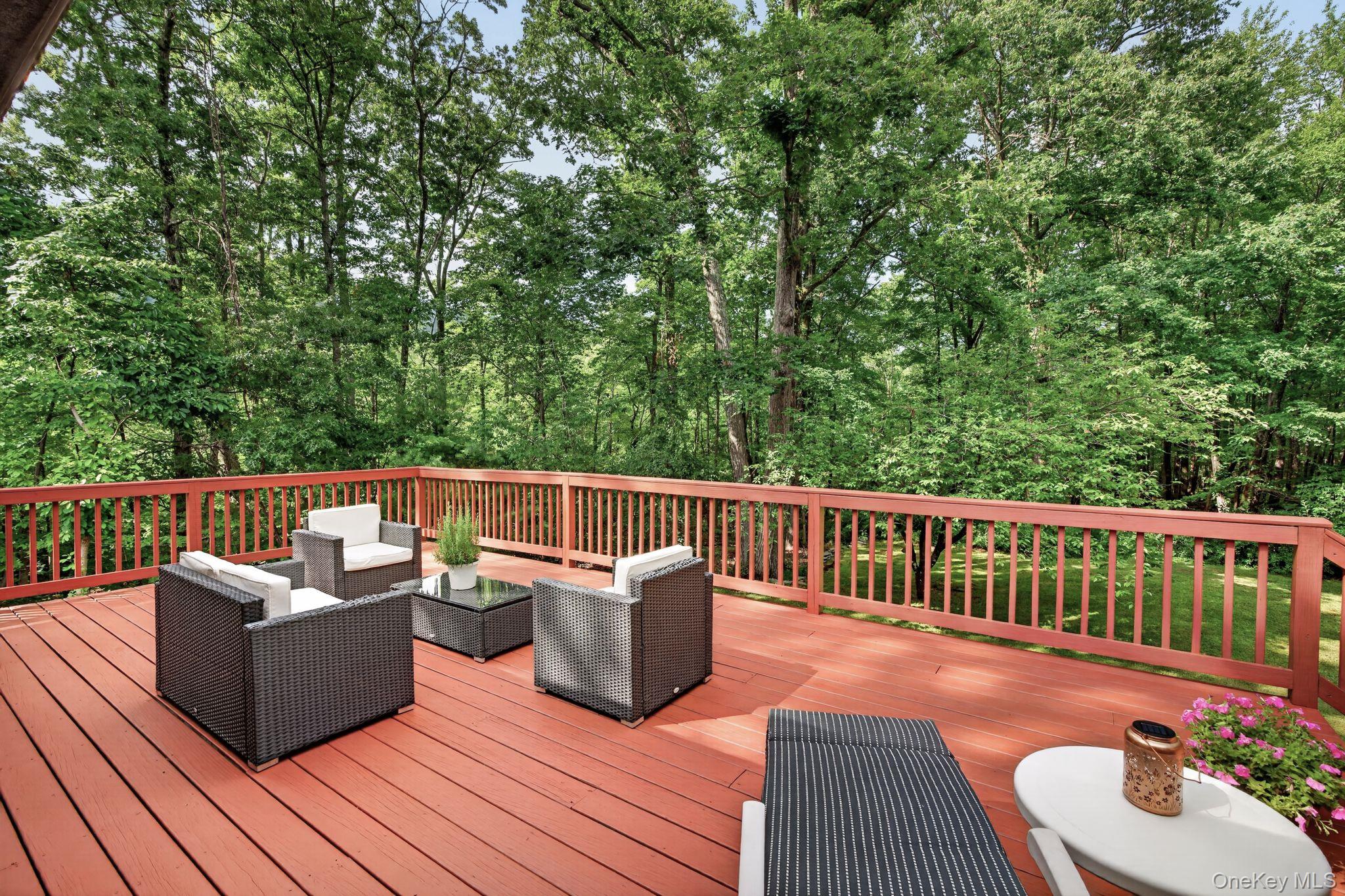 11 Mary Lou Lane – For Sale photo 25