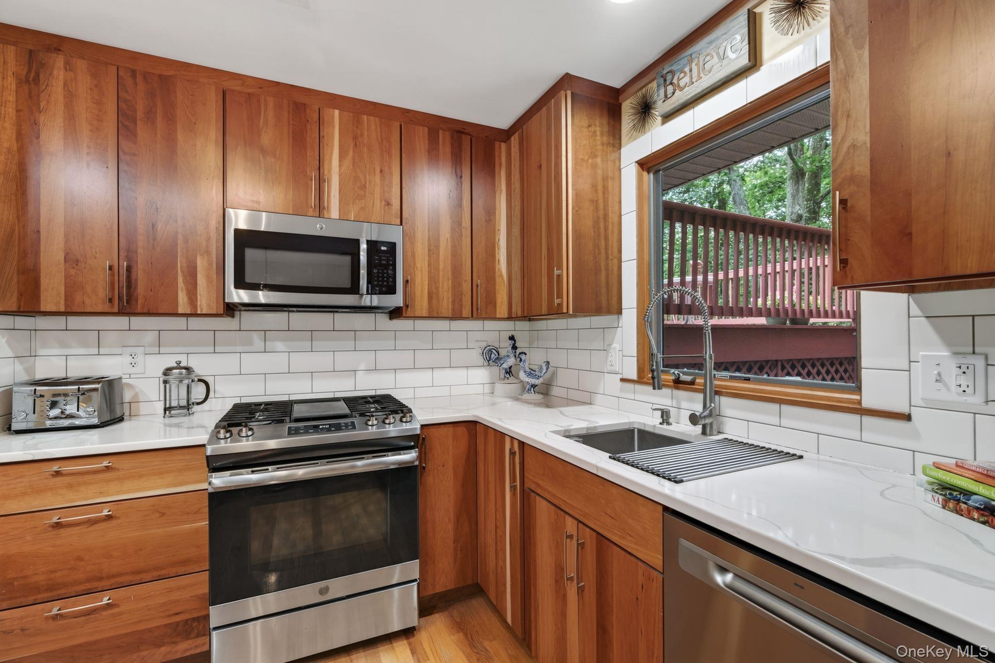 11 Mary Lou Lane – For Sale photo 7