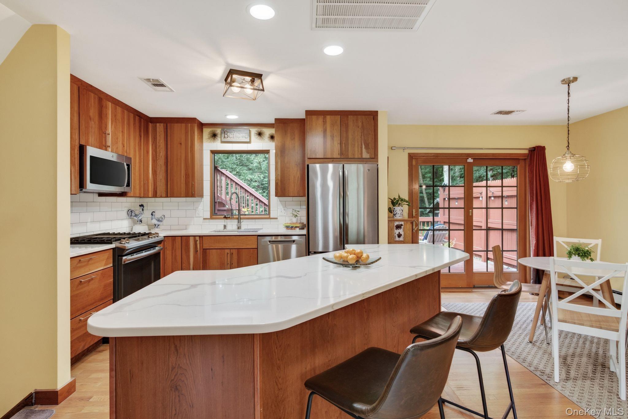 11 Mary Lou Lane – For Sale photo 6