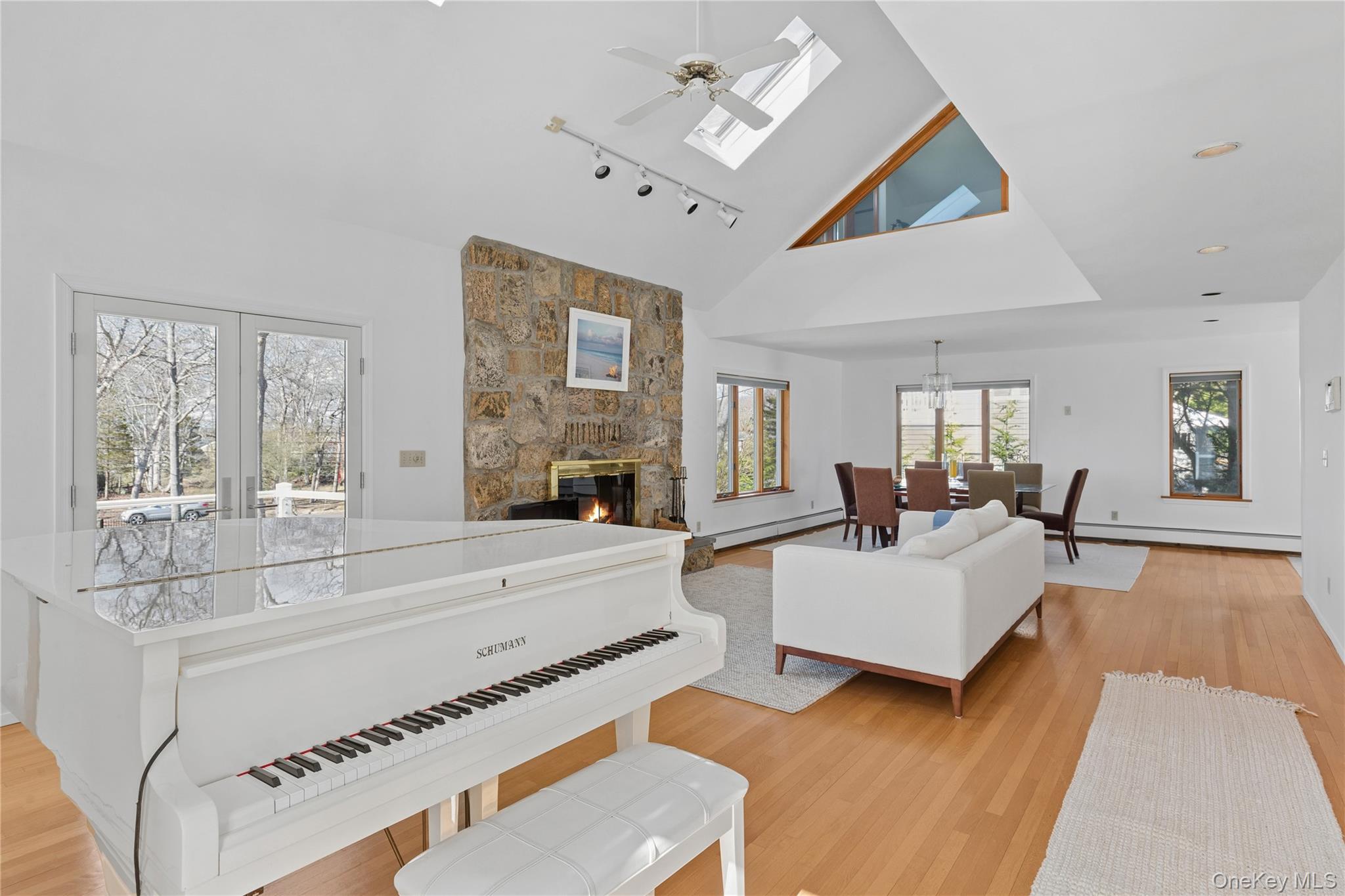 18 S Harbor Drive – For Rent photo 2
