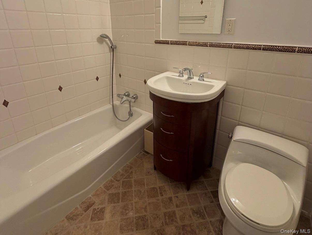 40 Stoner Avenue, Unit 1R photo 14