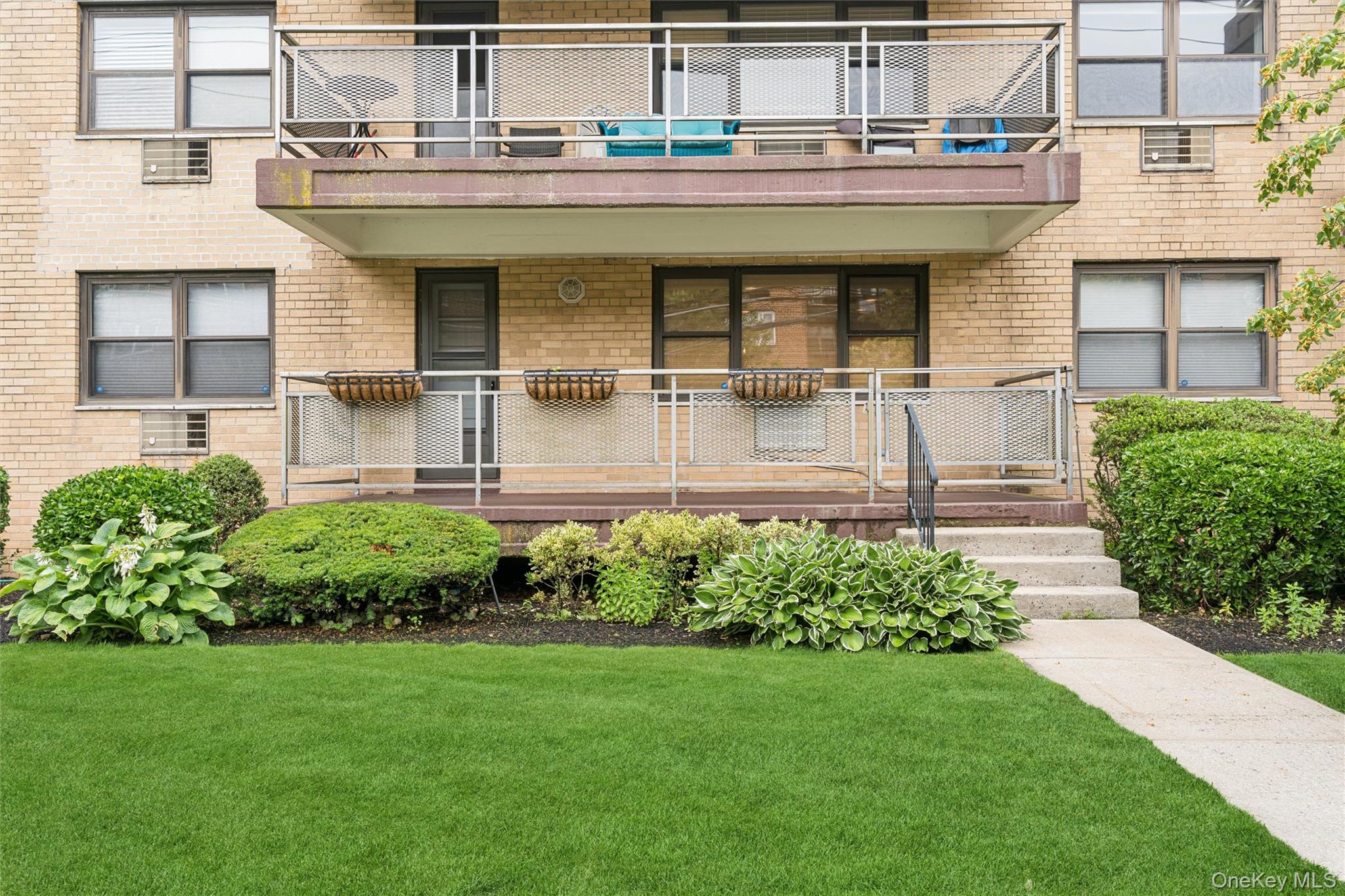 40 Stoner Avenue, Unit 1R photo 5