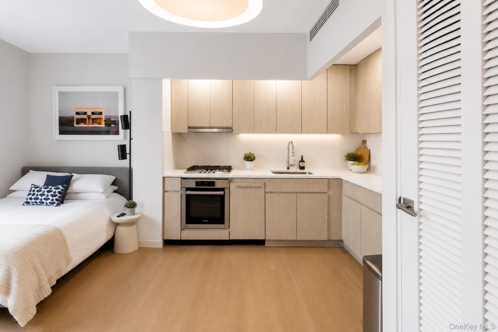 37-26 32nd Street, Unit 2K photo 4