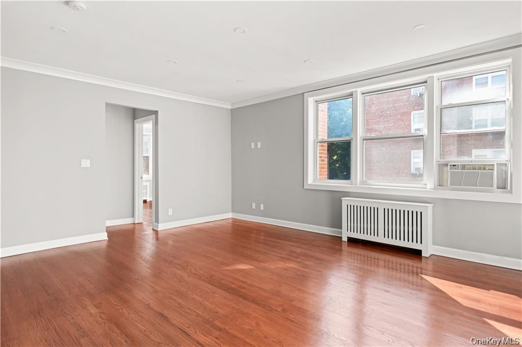 1133 Midland Avenue, Unit 4B photo 7