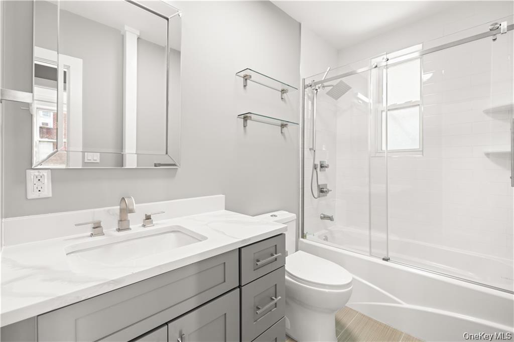 1133 Midland Avenue, Unit 4B photo 9