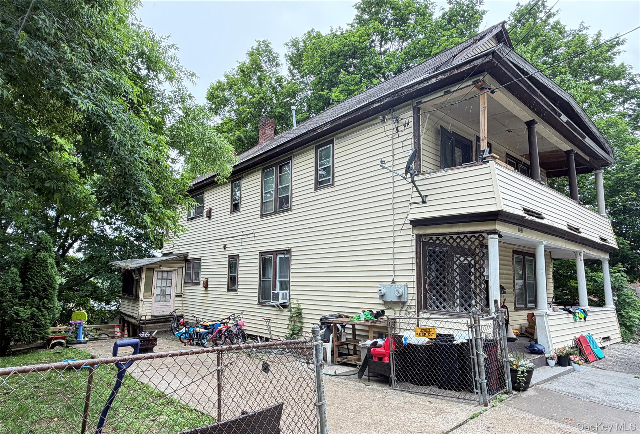 147 Forbes St – For Sale photo 2