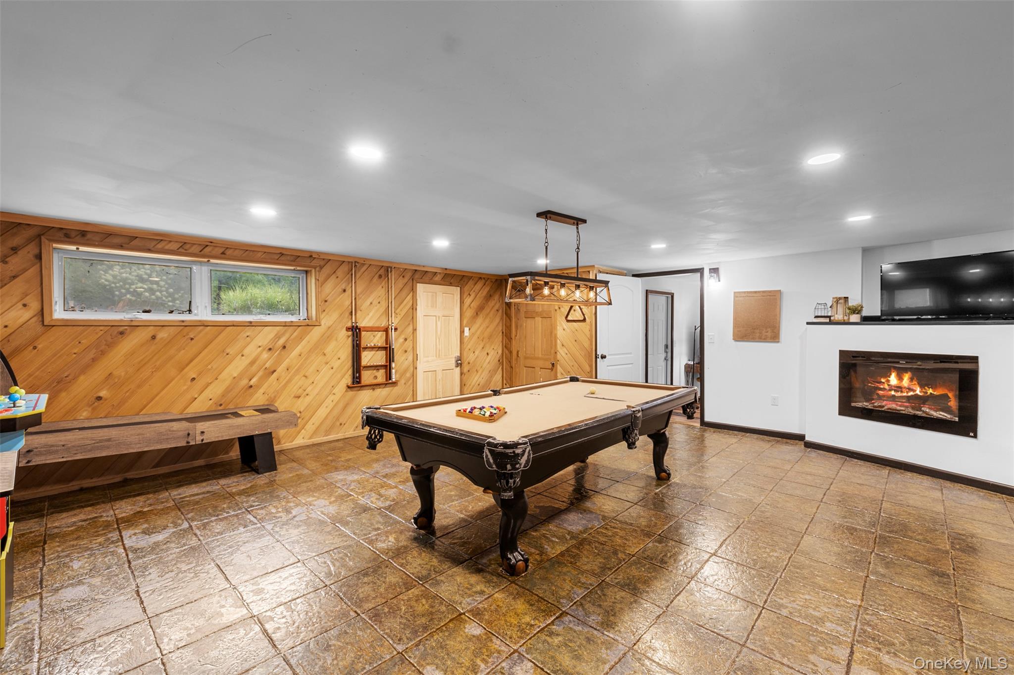 2 May Place – For Sale photo 42