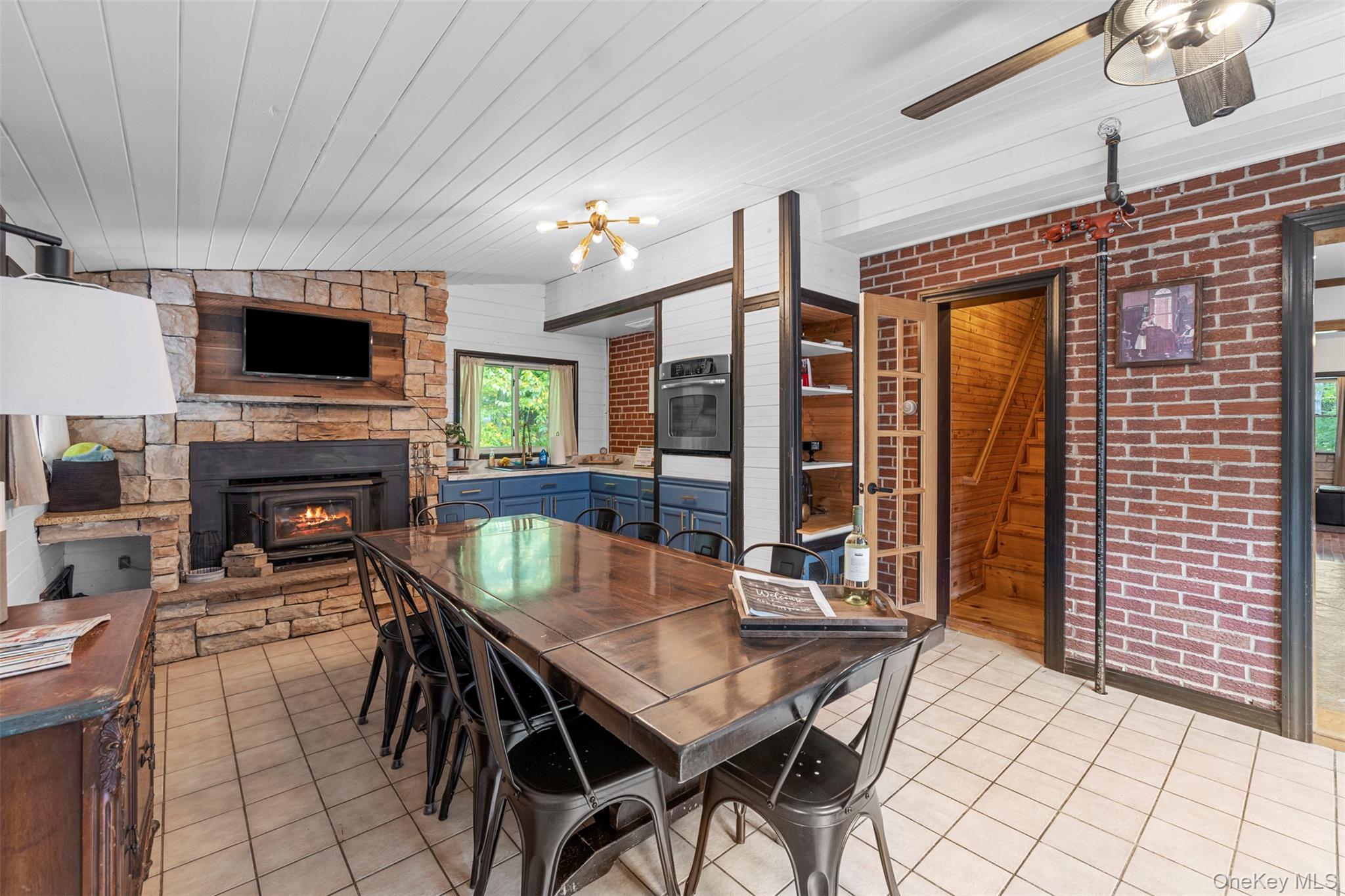 2 May Place – For Sale photo 28