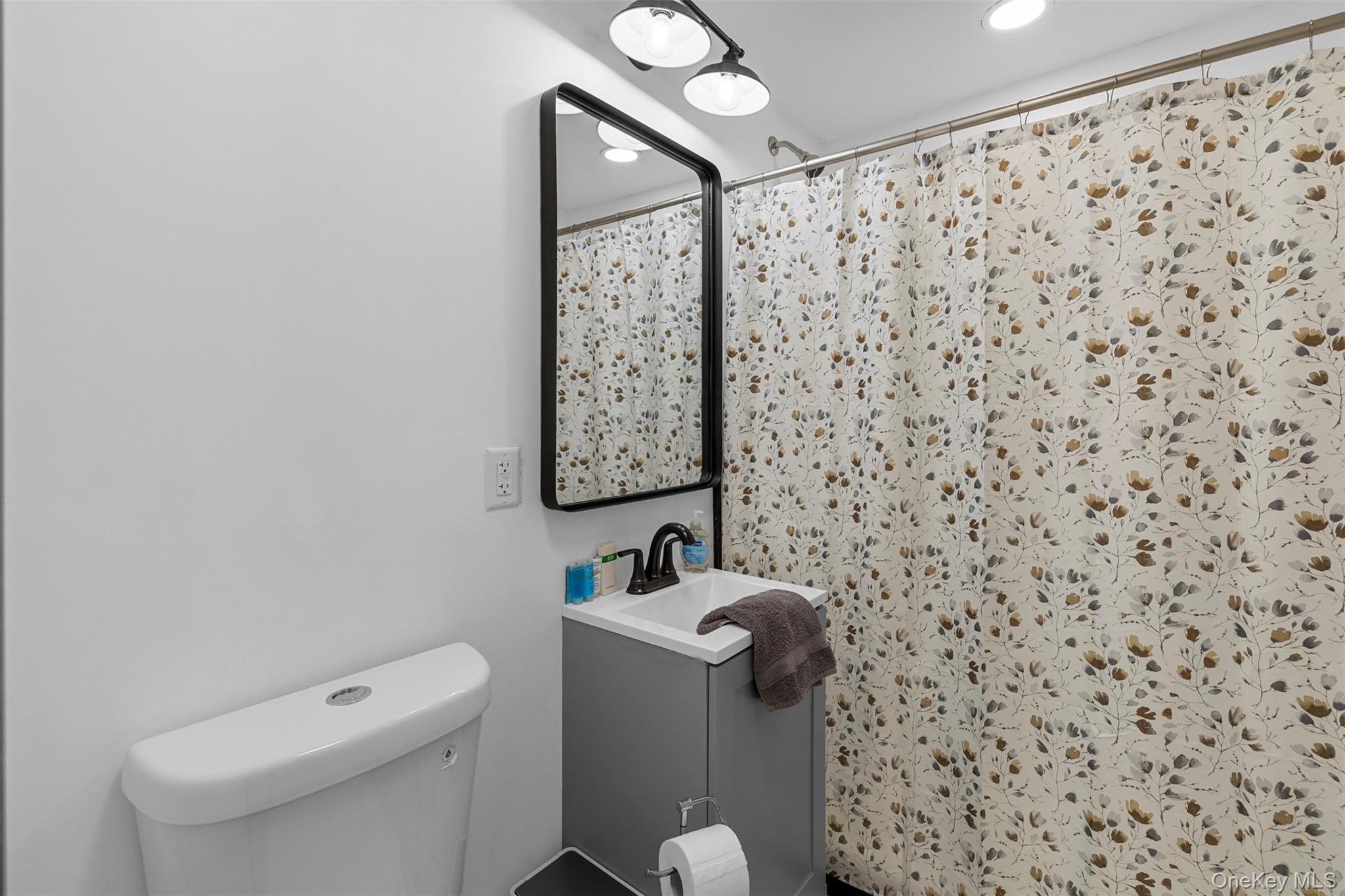2 May Place – For Sale photo 46