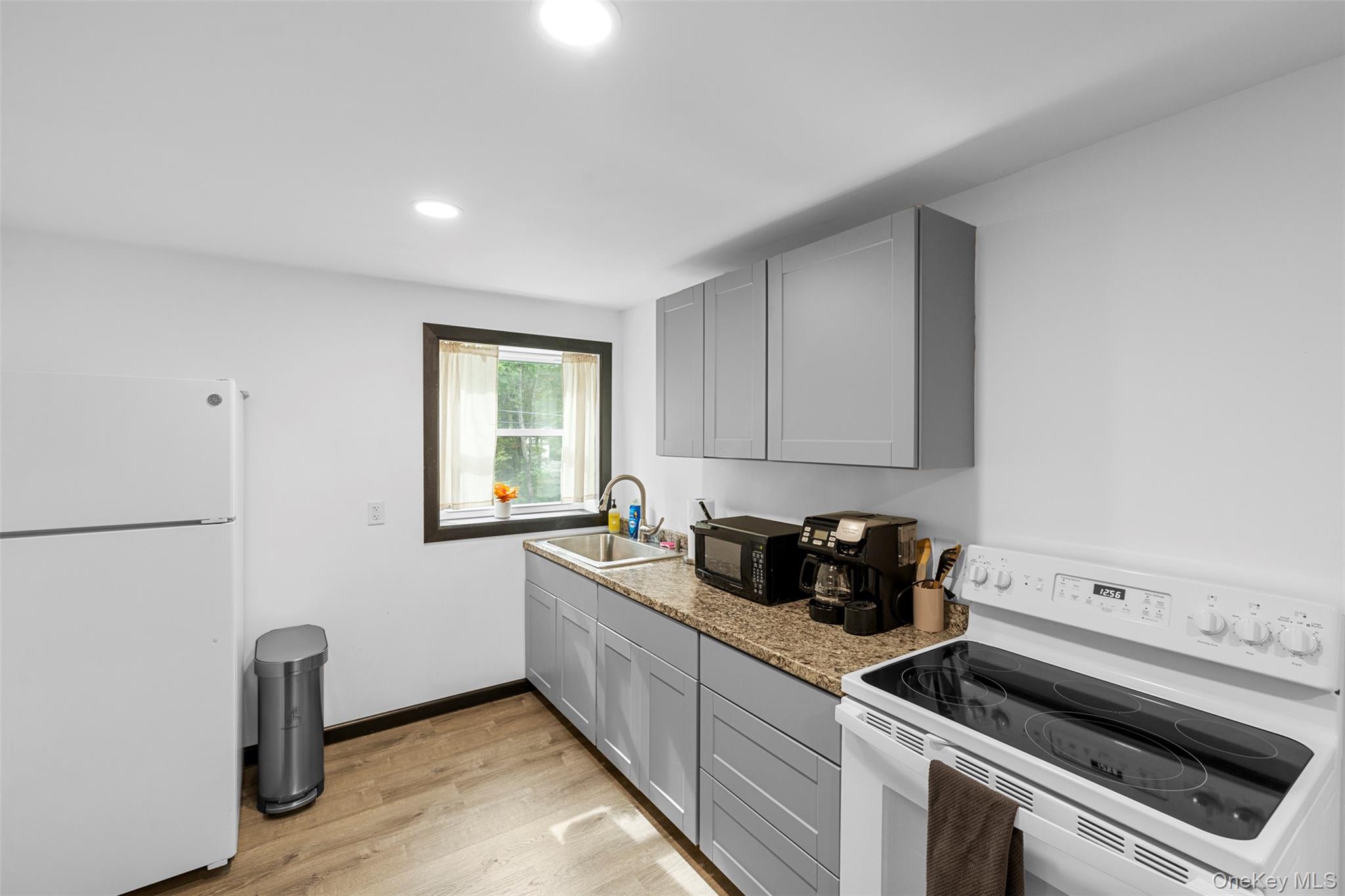2 May Place – For Sale photo 45