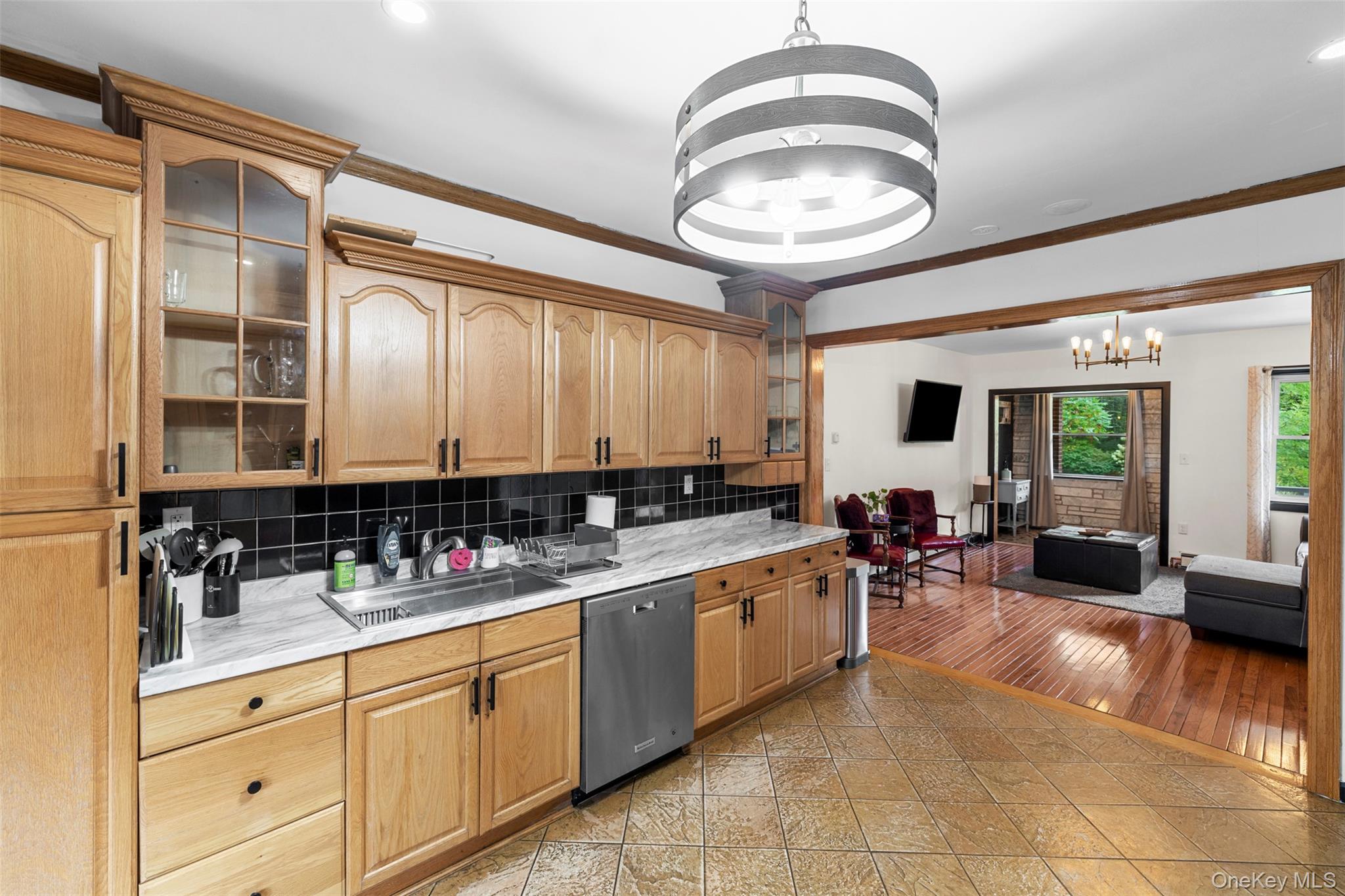 2 May Place – For Sale photo 27