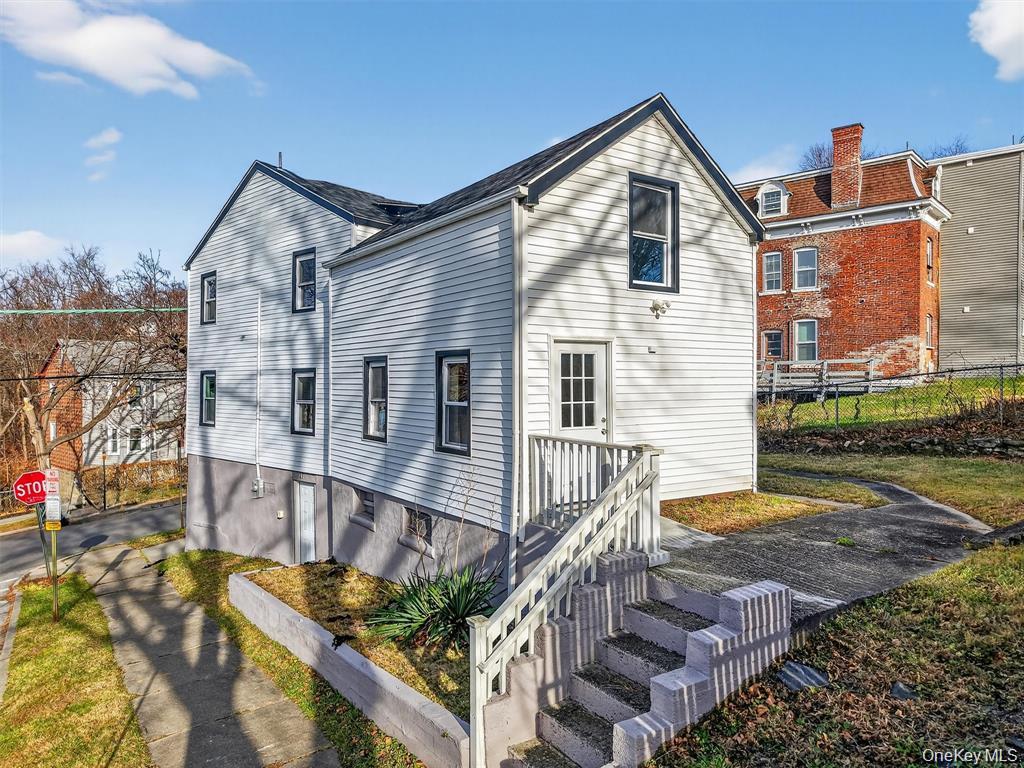 27 Spruce Street – For Sale