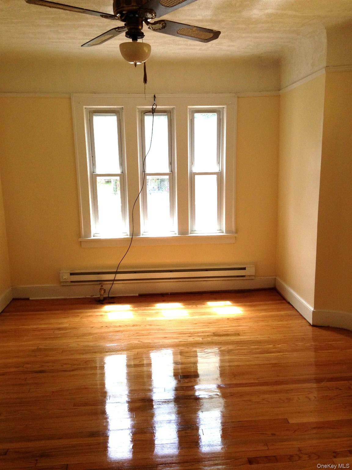 1 Hammond Street – For Sale photo 3