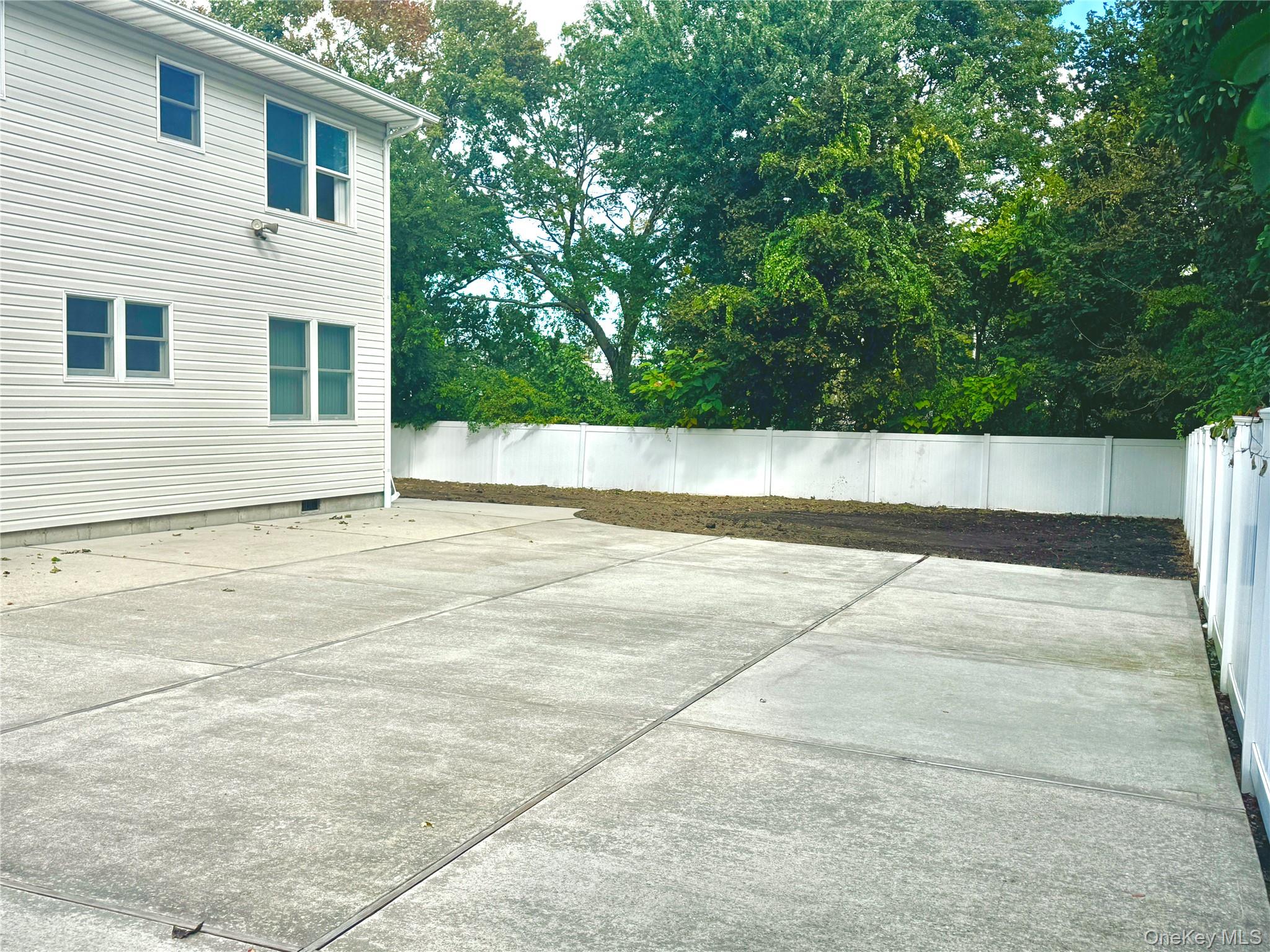 285 Daniel Street – For Sale photo 8