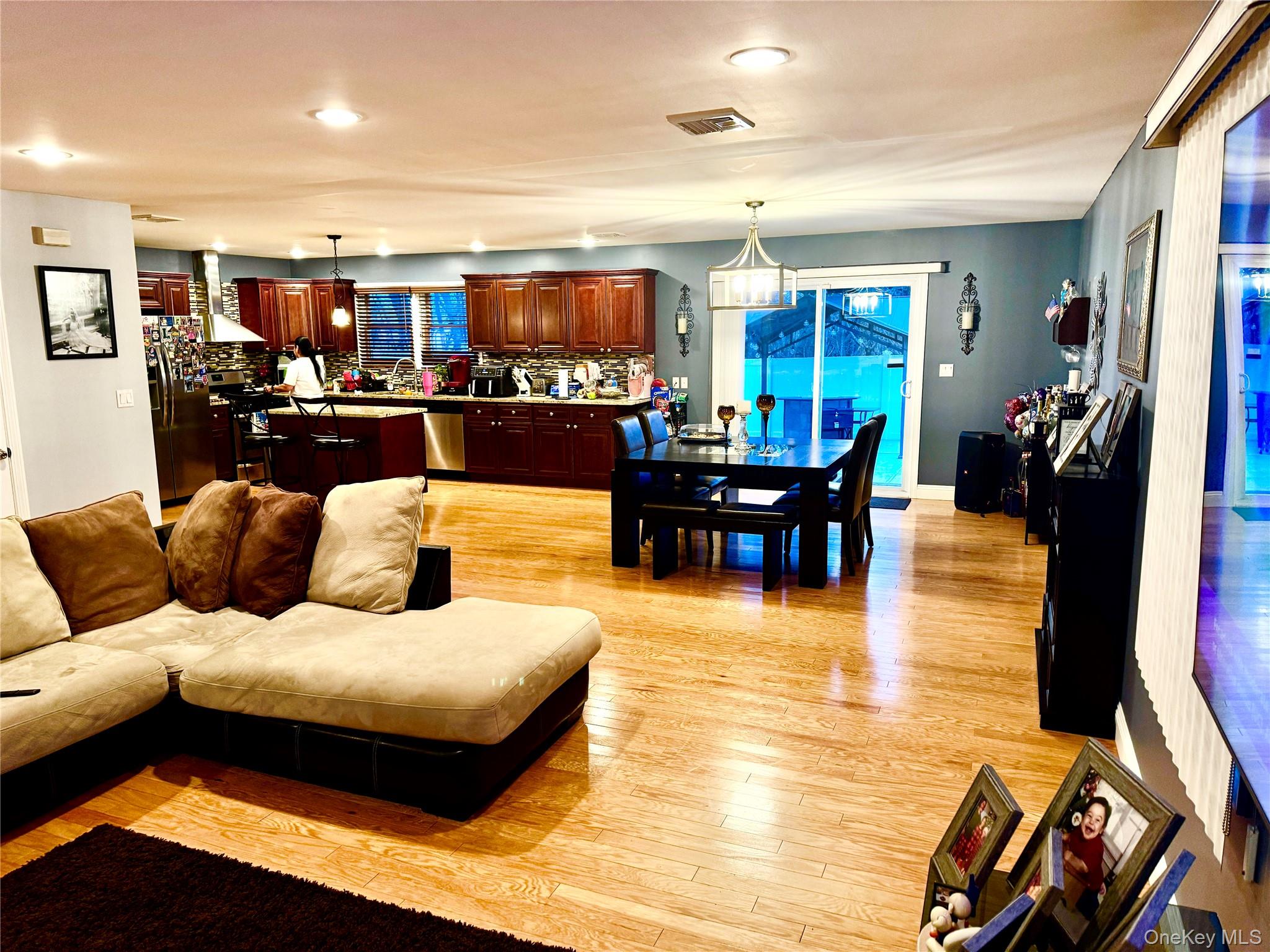 285 Daniel Street – For Sale photo 12