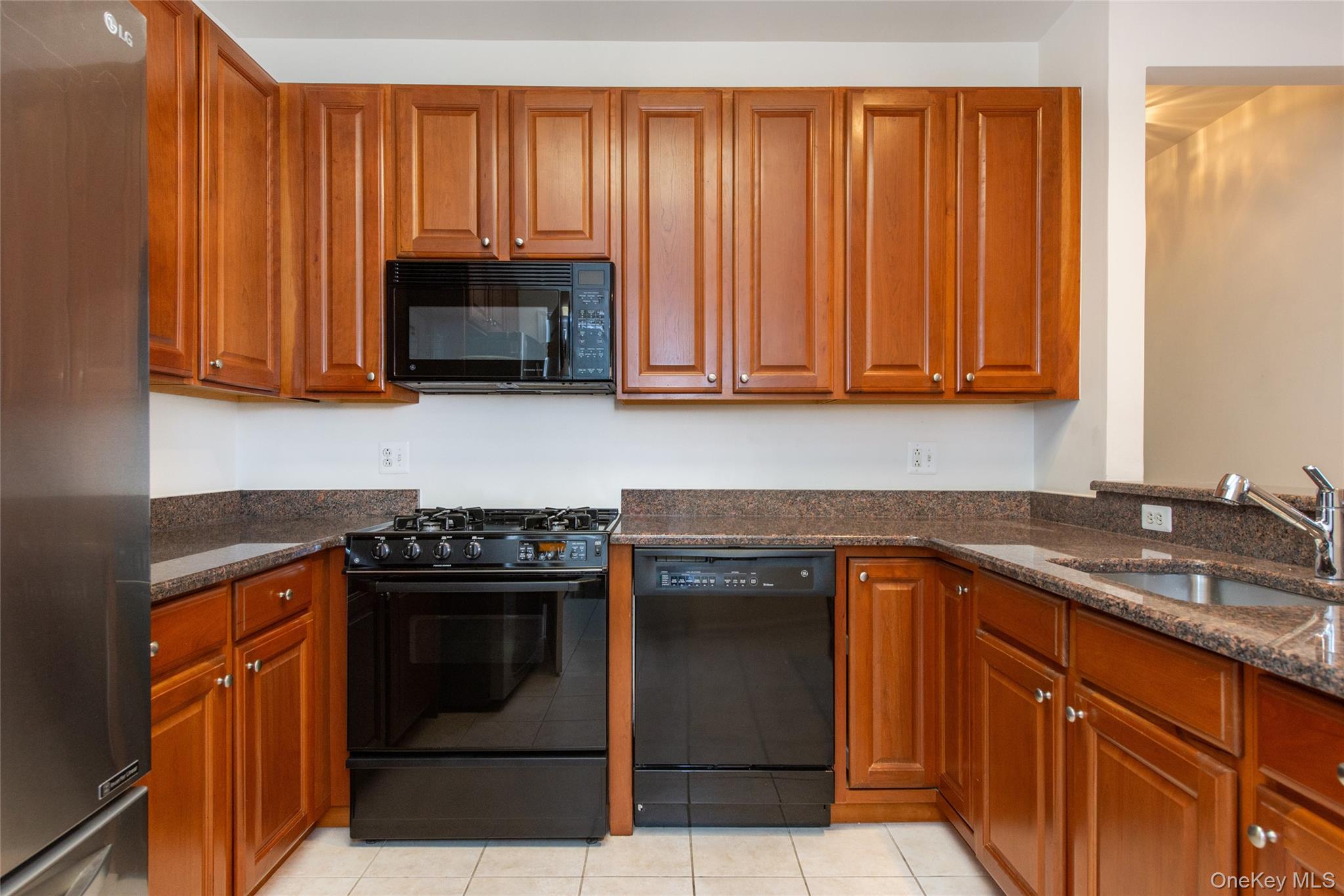 28 N De Baun Avenue, Unit 205 photo 18