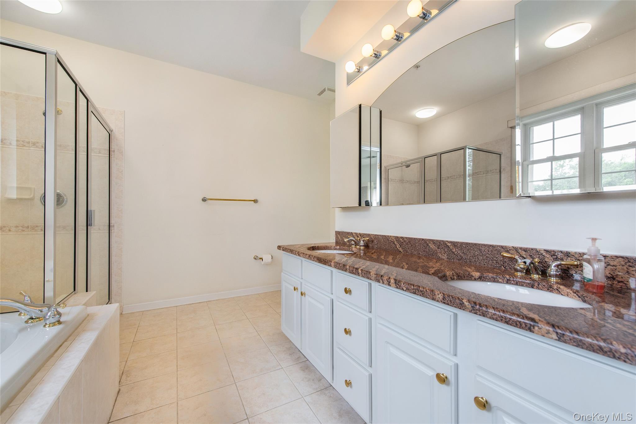 28 N De Baun Avenue, Unit 205 photo 22