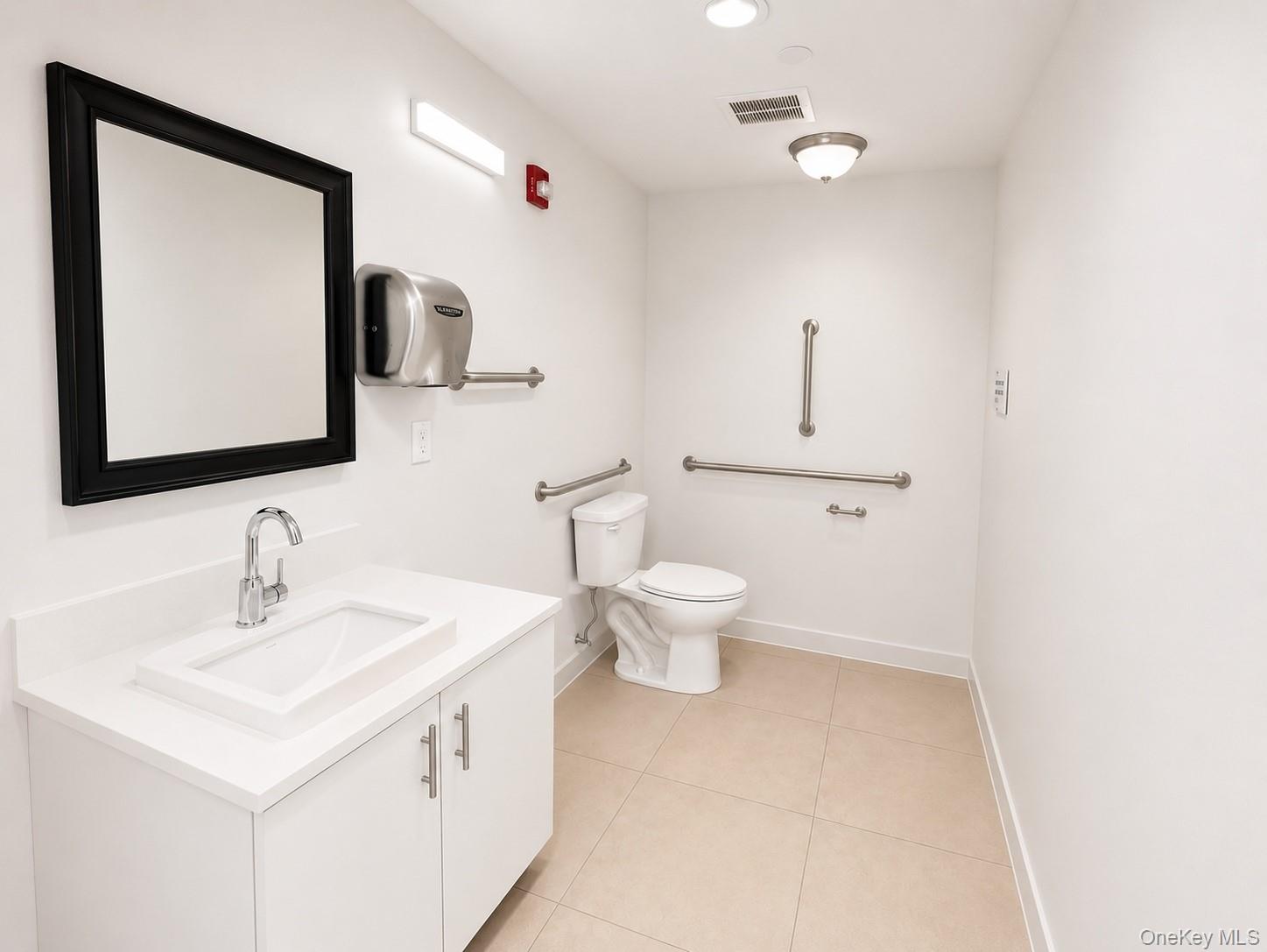 136-82 39th Avenue, Unit 2FL photo 5