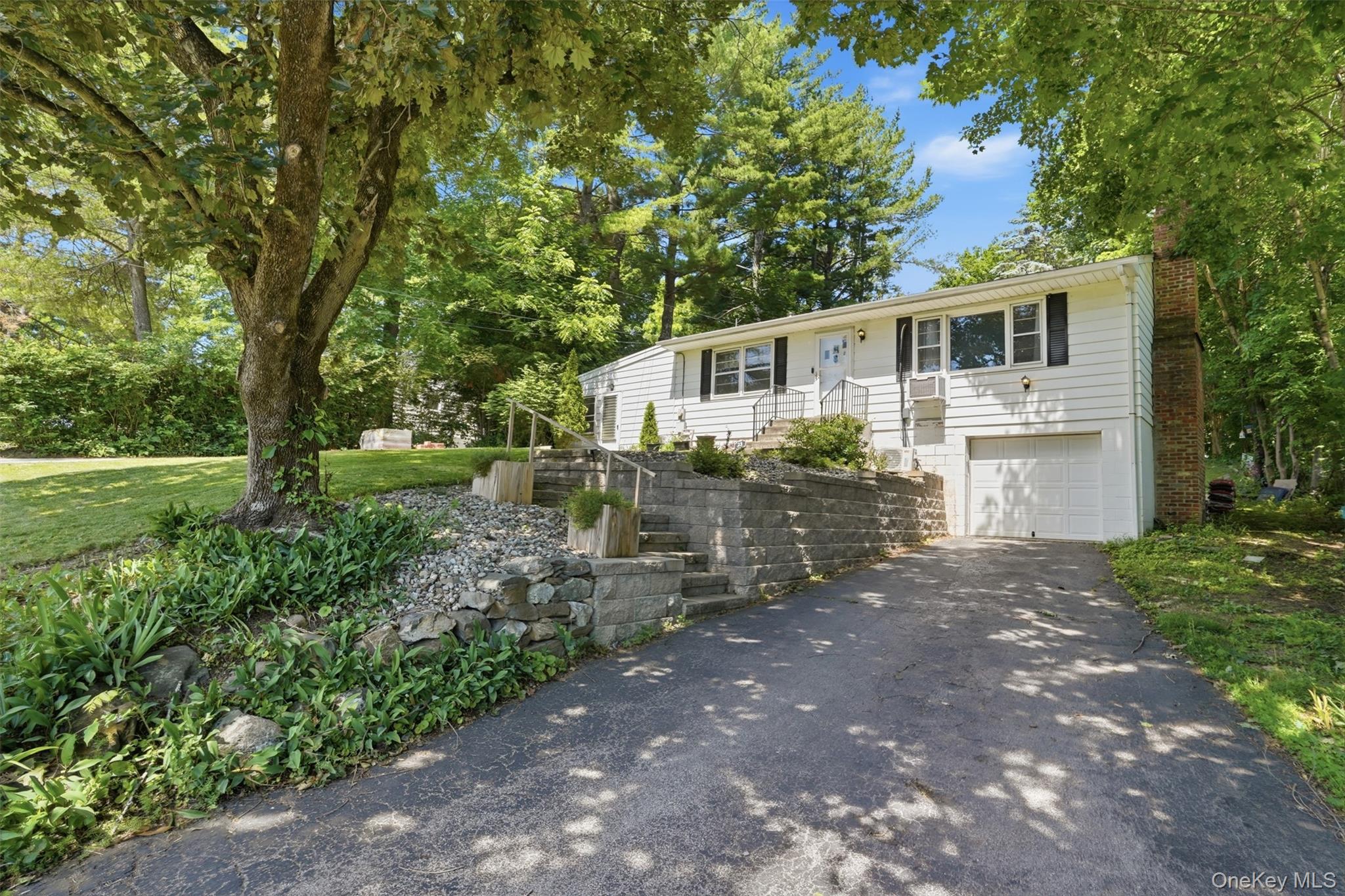 23 Dupay Road – For Sale photo 6
