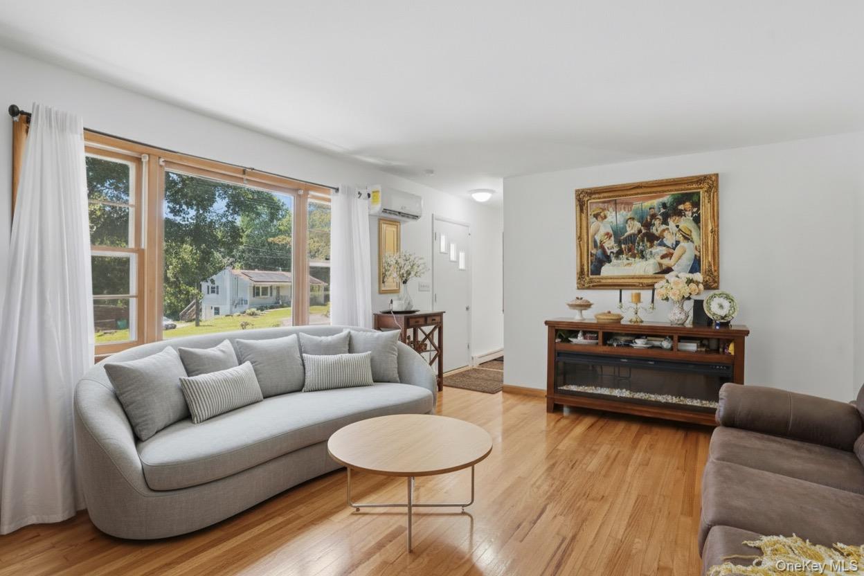 23 Dupay Road – For Sale photo 7