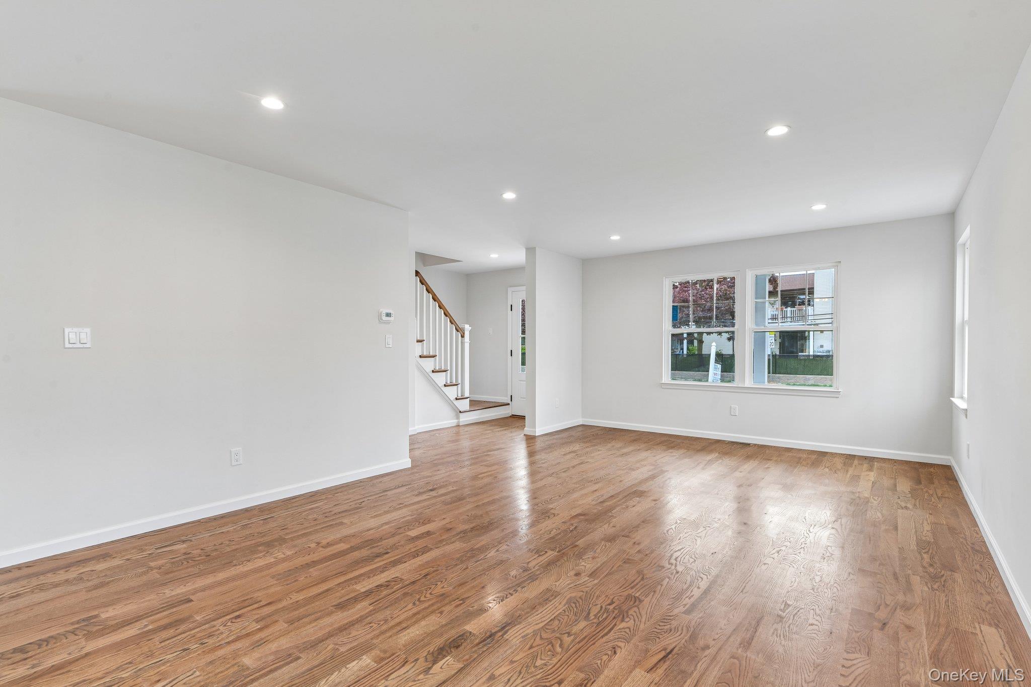 384 Scudder Avenue, Unit Lot 2 photo 5