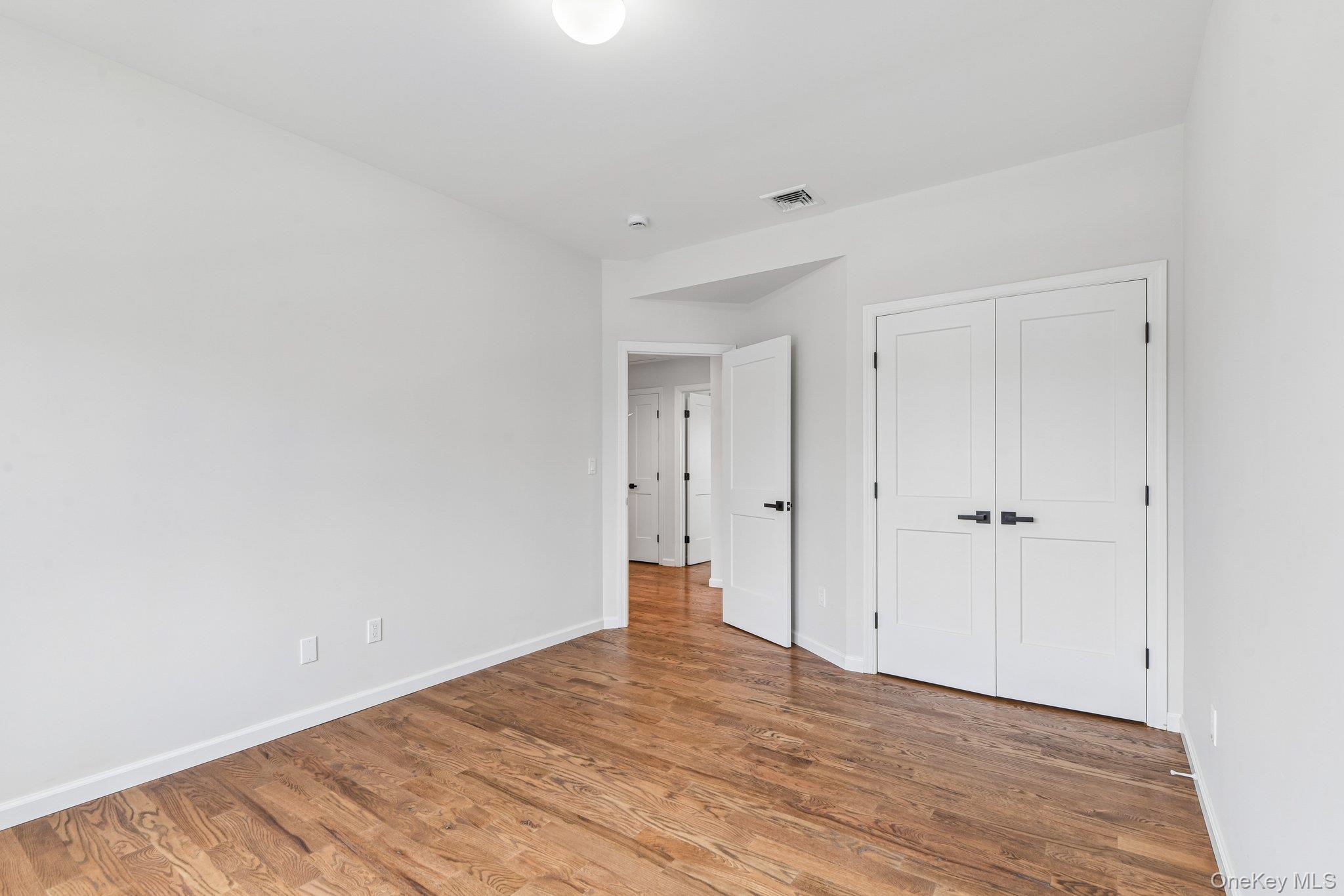384 Scudder Avenue, Unit Lot 2 photo 17