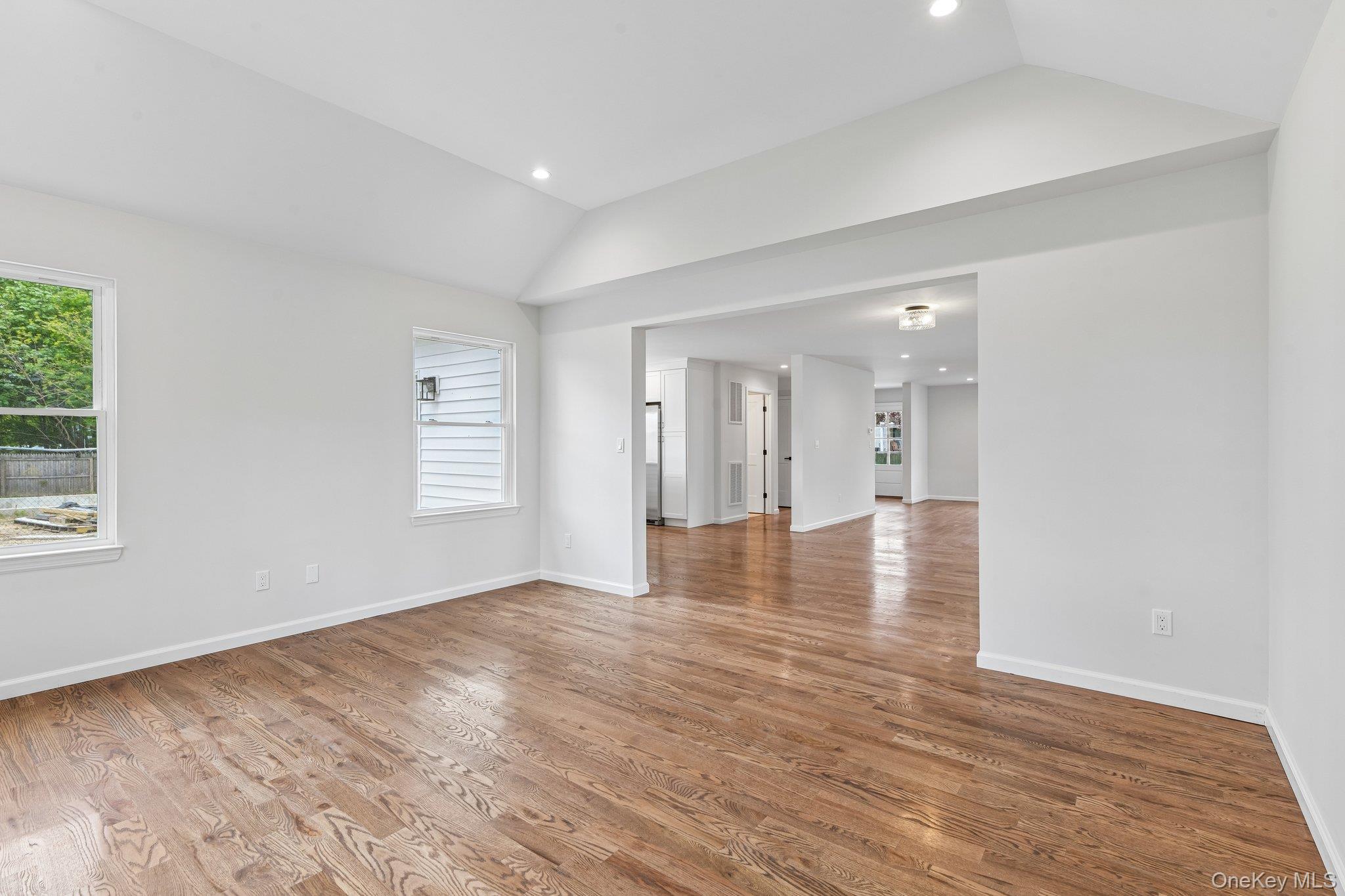 384 Scudder Avenue, Unit Lot 2 photo 10